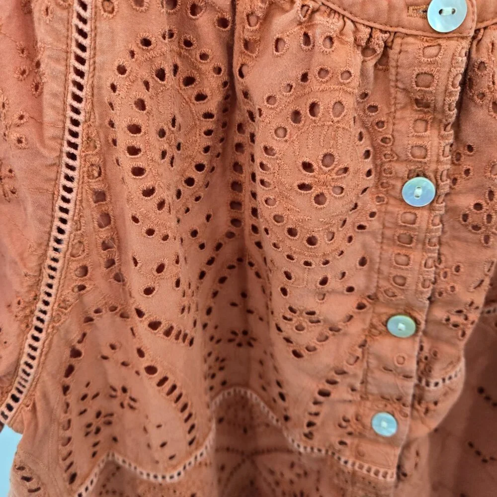Faherty Rust Burnt Orange Eyelet 100% Organic Cotton Boho Blouse Size Medium - Picture 4 of 16